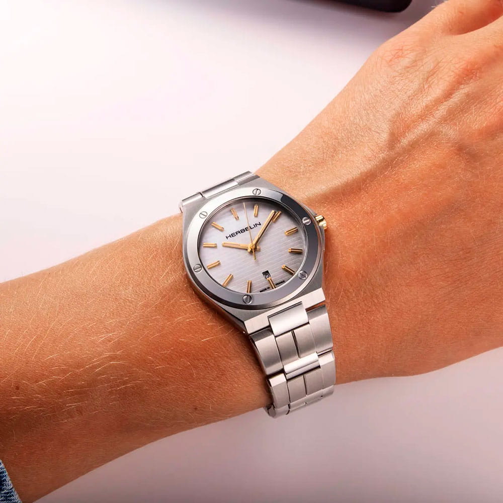 Herbelin Herbelin Cap Camarat 14545B19T , наручные женские часы фото под углом